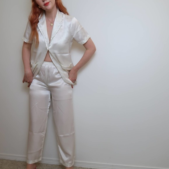 Vintage 80s cream satin top pants pajama set S/M - Picture 5 of 6